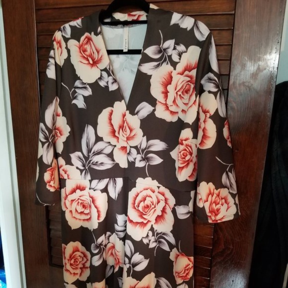 Modcloth warranted wanderlust dress grey floral 3x